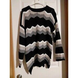 Inner Circle crochet long sweater-L